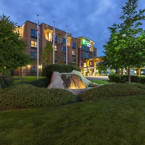 Express & Riverport By Ihg Canada